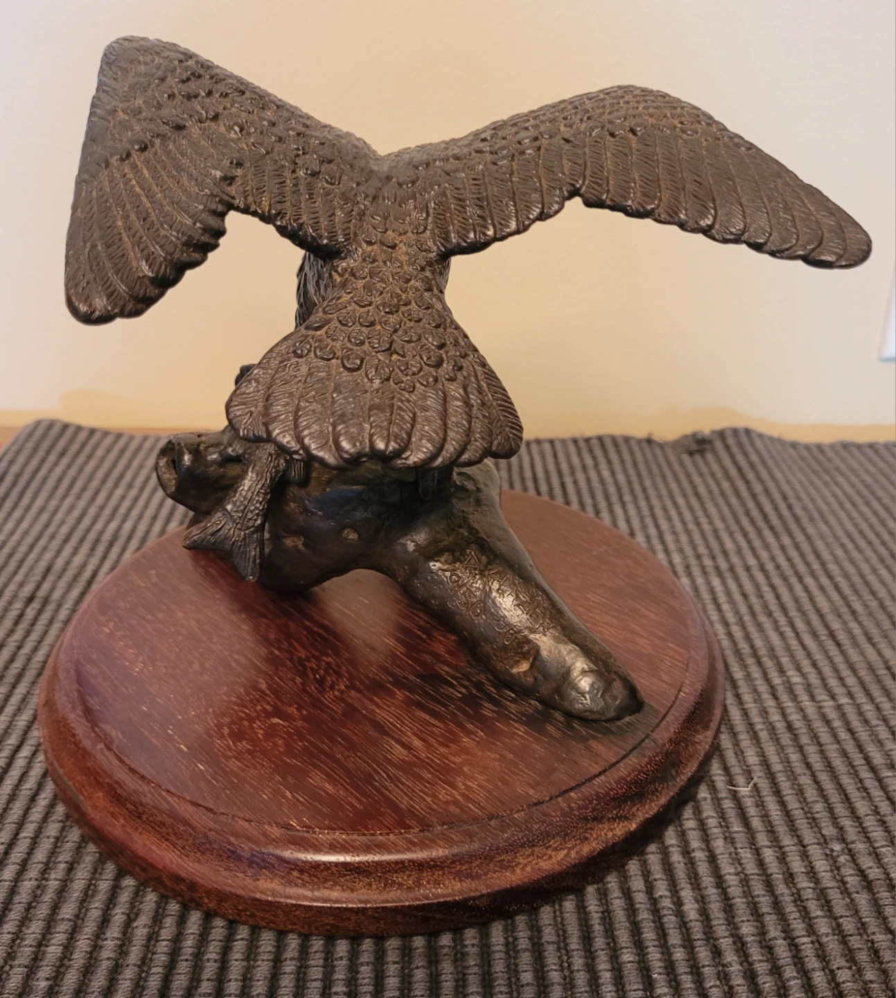 Bronze Eagle Sculpture on Wood Base by David Glazier. - photo 5