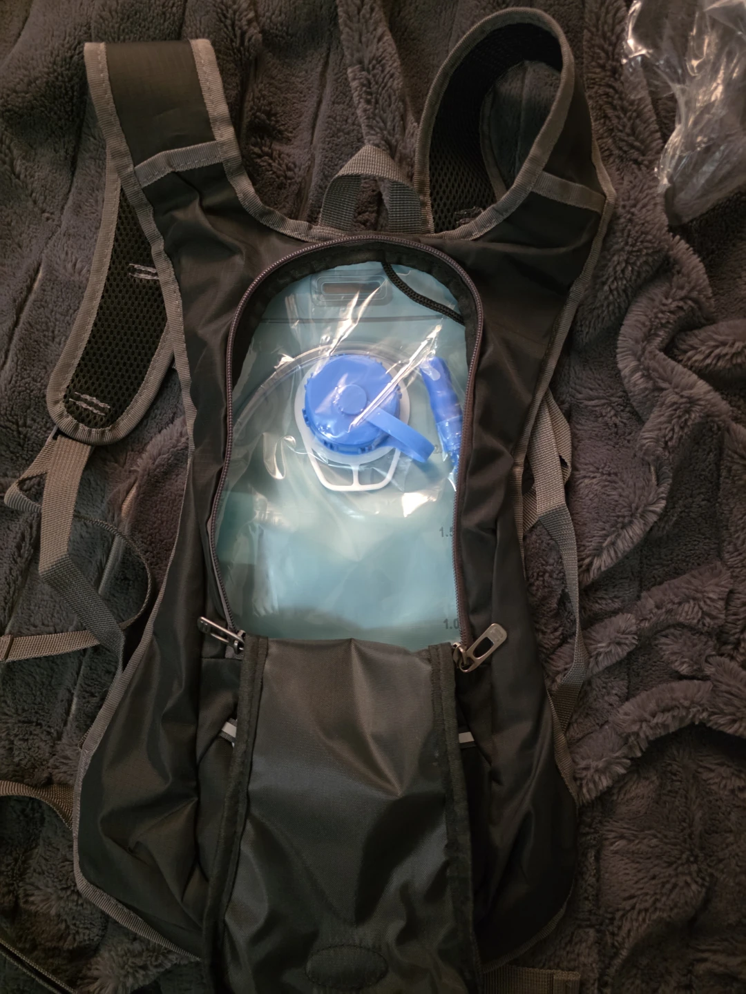 Hydration Backpack with Water Bladder - photo 3