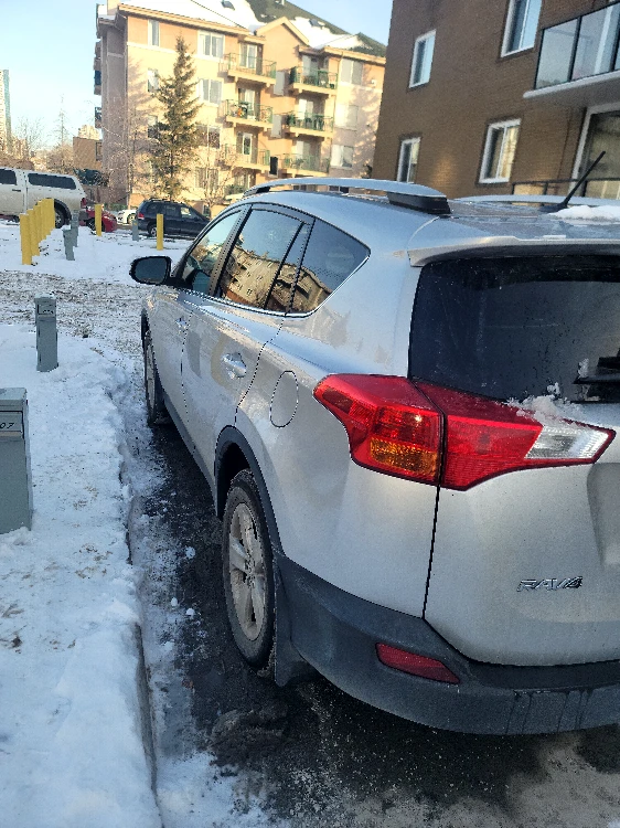 Toyota RAV4 SUV - photo 3