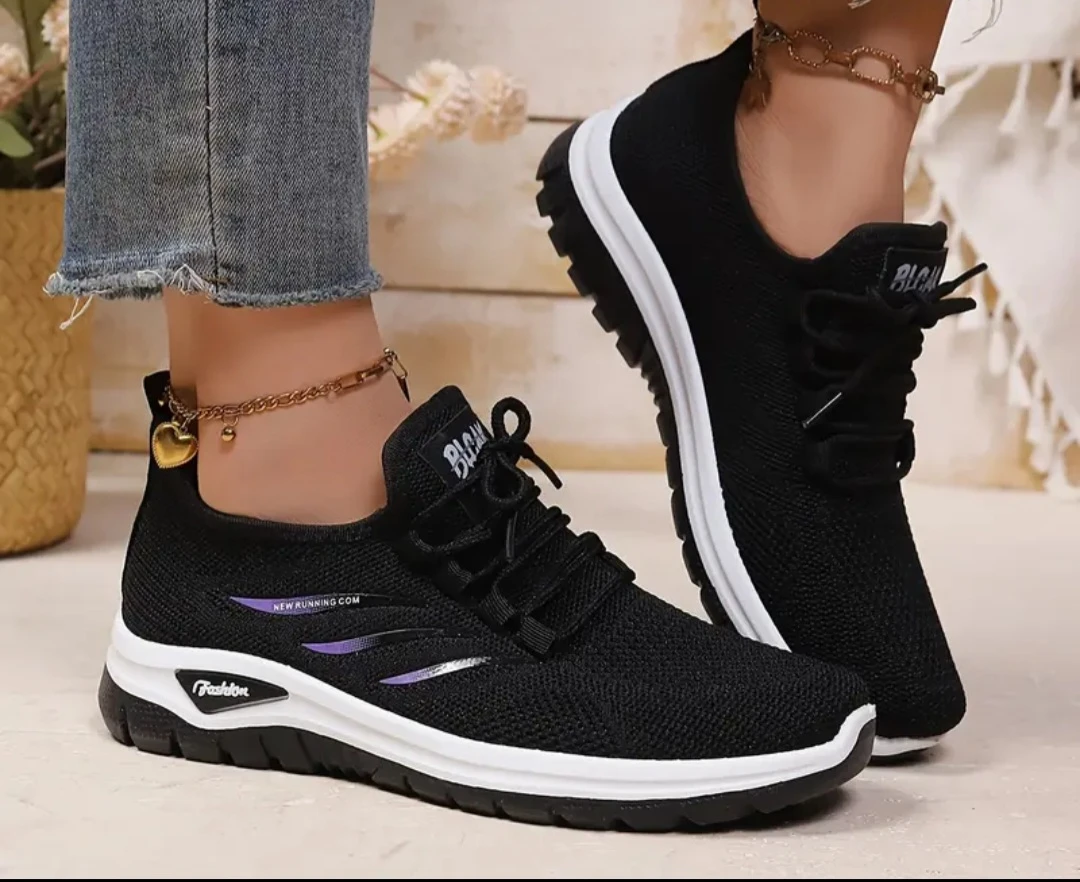 Brand new women's sneakers size 7.5