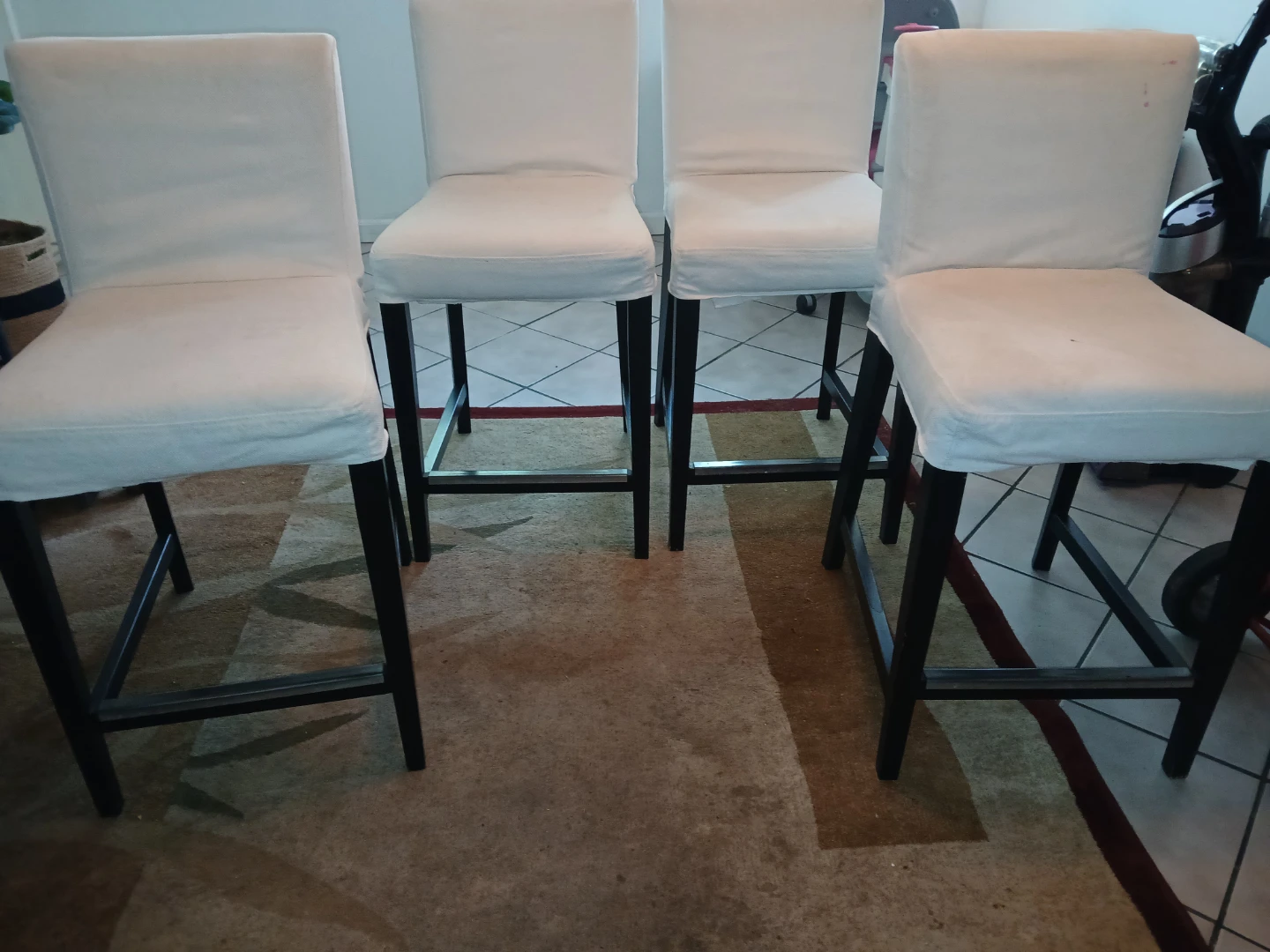4 stools covers are removable - photo 2