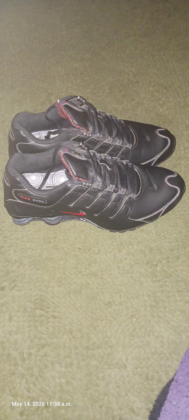 Nike Shox Running Shoes - photo 2