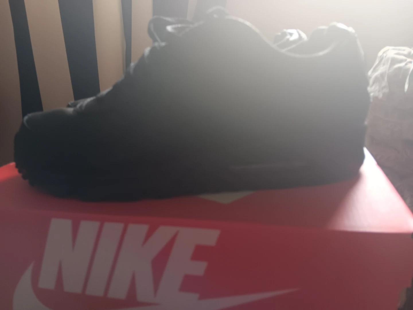 Nike Air Max 90 Shoes - photo 2