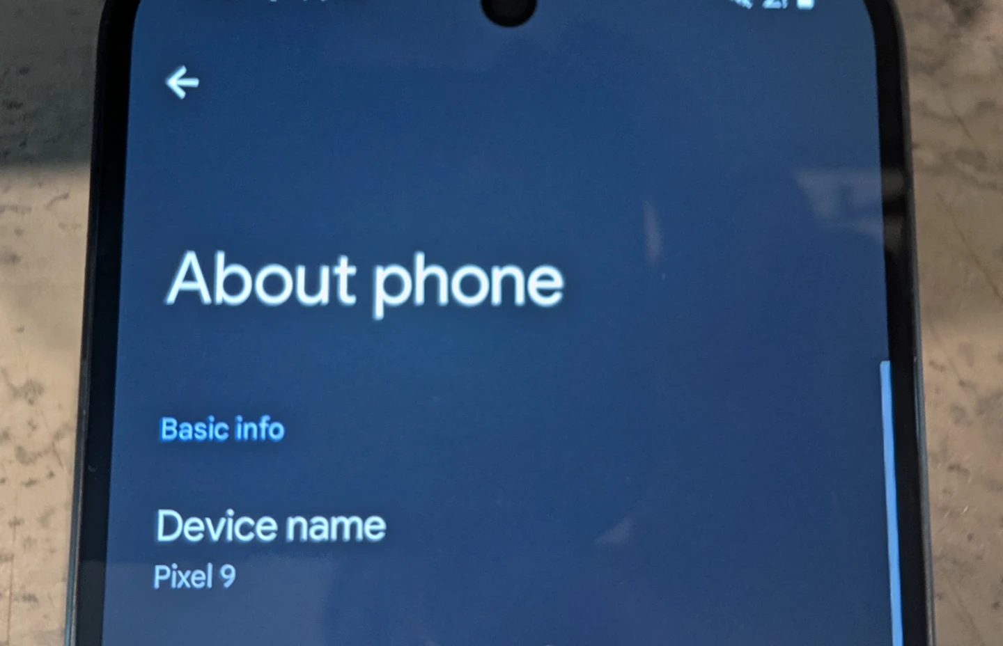 Google Pixel 9 Smartphone - Cracked Screen - photo 4