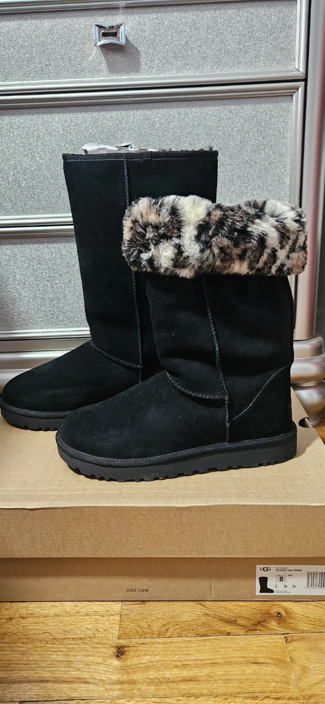 Women's UGG Classic Tall II Animal in black Size 8 - photo 3