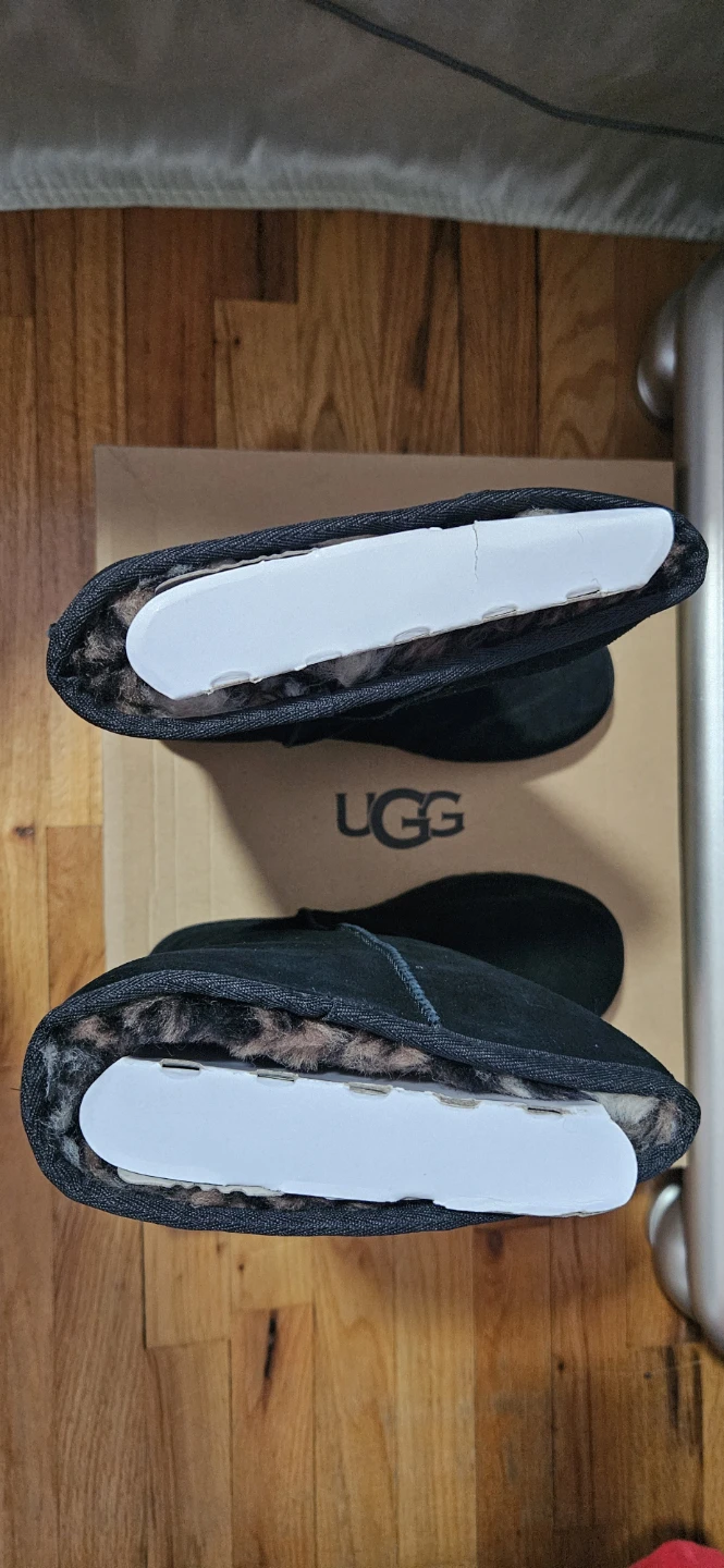 Women's UGG Classic Tall II Animal in black Size 8 - photo 4