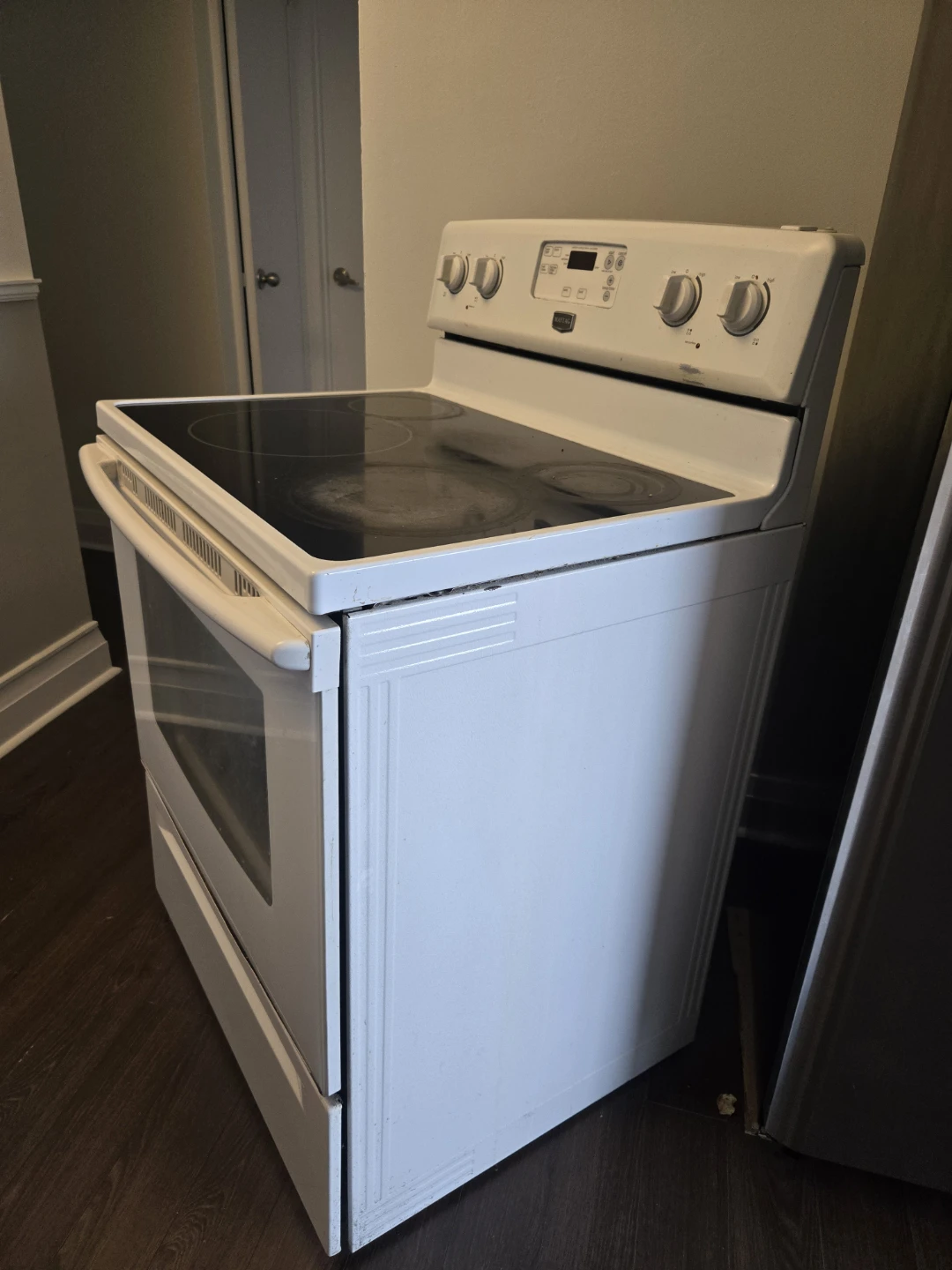 Maytag Electric Range with Glass Cooktop - photo 3