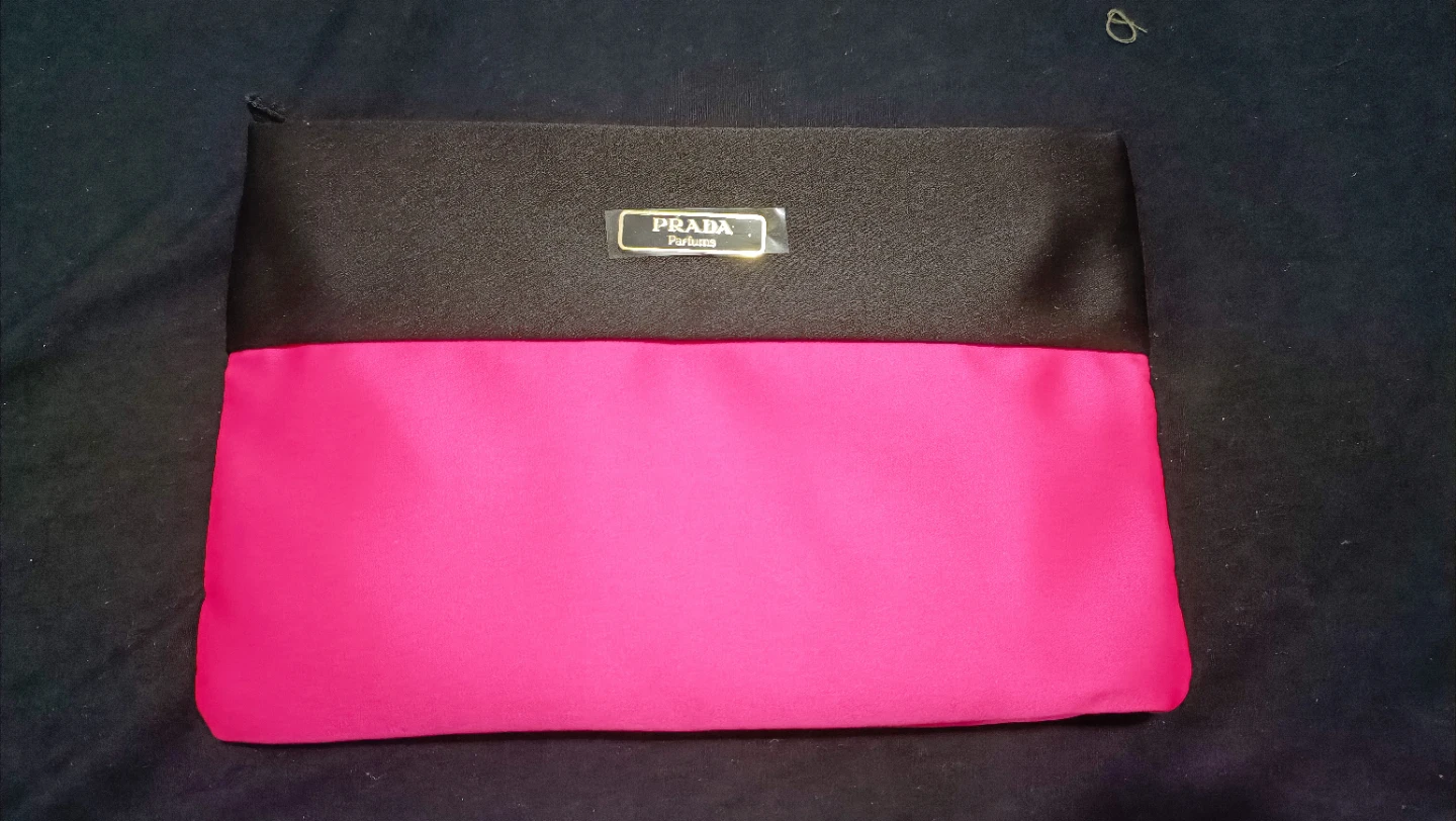 BRAND NEW Prada Candy Pink & Black Pouch 💖 (Sealed, Never Used!) - photo 3