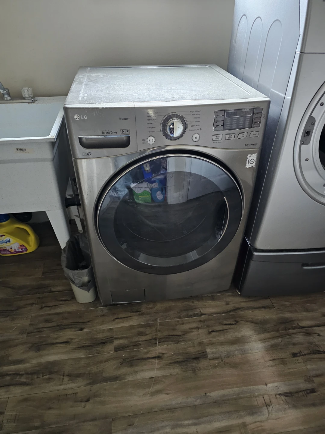 LG Direct Drive Front Load Washing Machine - photo 2