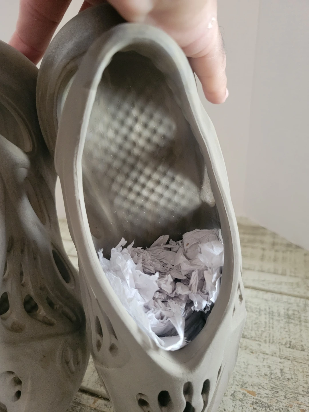 Yeezy Foam Runner 'Sand' Shoes Size 2 - photo 2