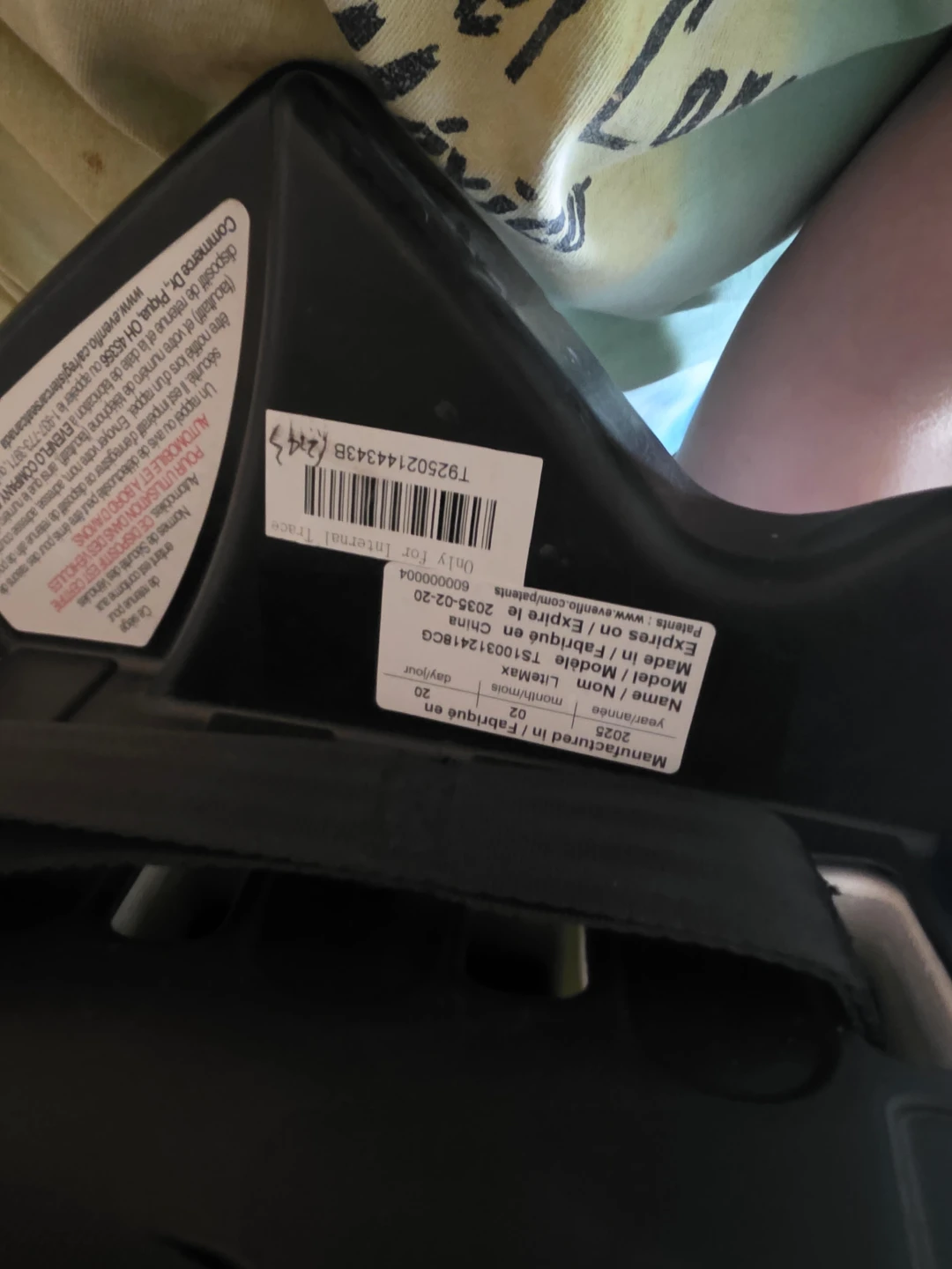 Evenflo LiteMax Infant Car Seat - photo 4