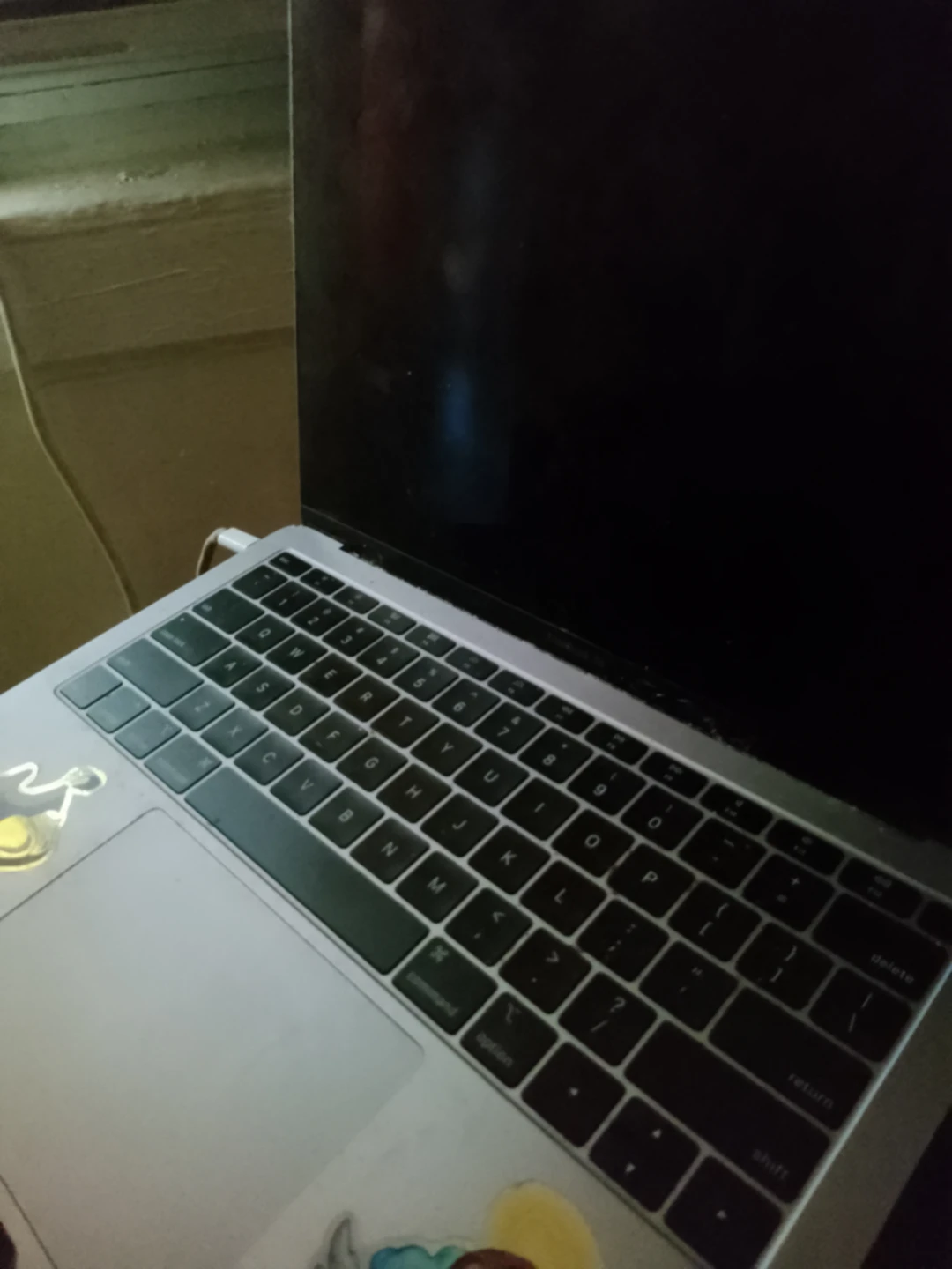 Apple MacBook Pro - photo 3