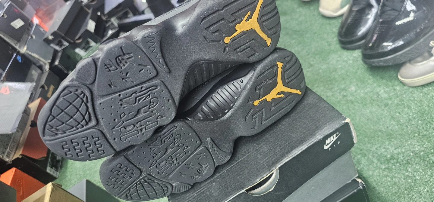 Air Jordan 9 Retro (GS) "Black University Gold" Size 4Y - photo 4