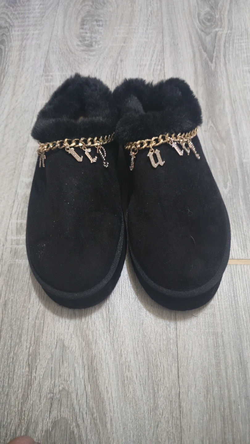 Juicy Couture Black Faux Fur Slippers Size 8