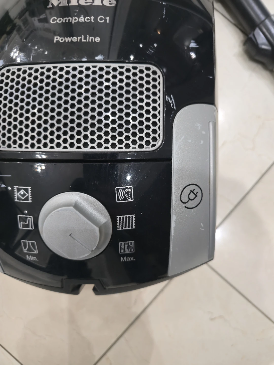 Miele Compact C1 PowerLine Vacuum Cleaner - photo 5