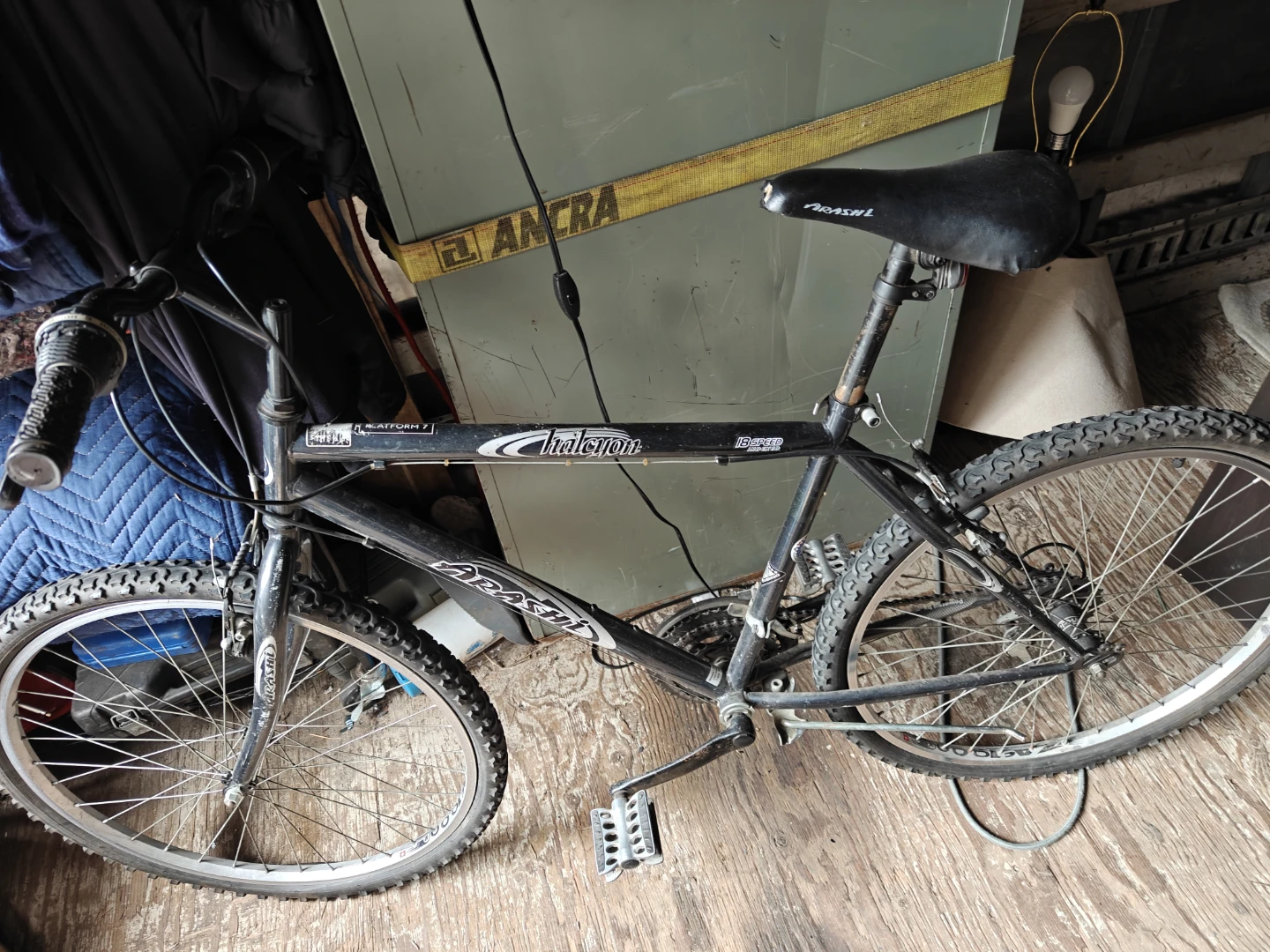 Arashi Halcyon Platform 7 Mountain Bike