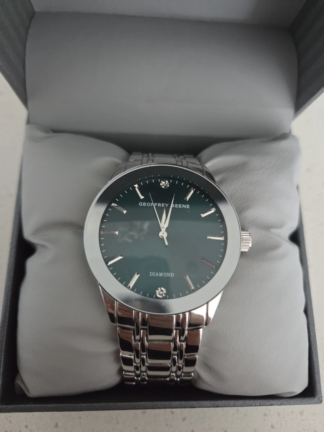 Geoffrey Beene Genuine Diamond Watch - Green Dial - photo 2