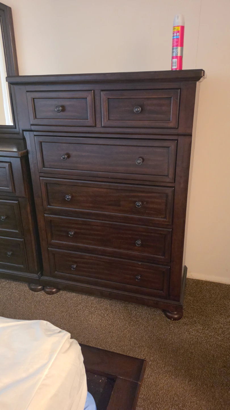 Furniture - photo 3