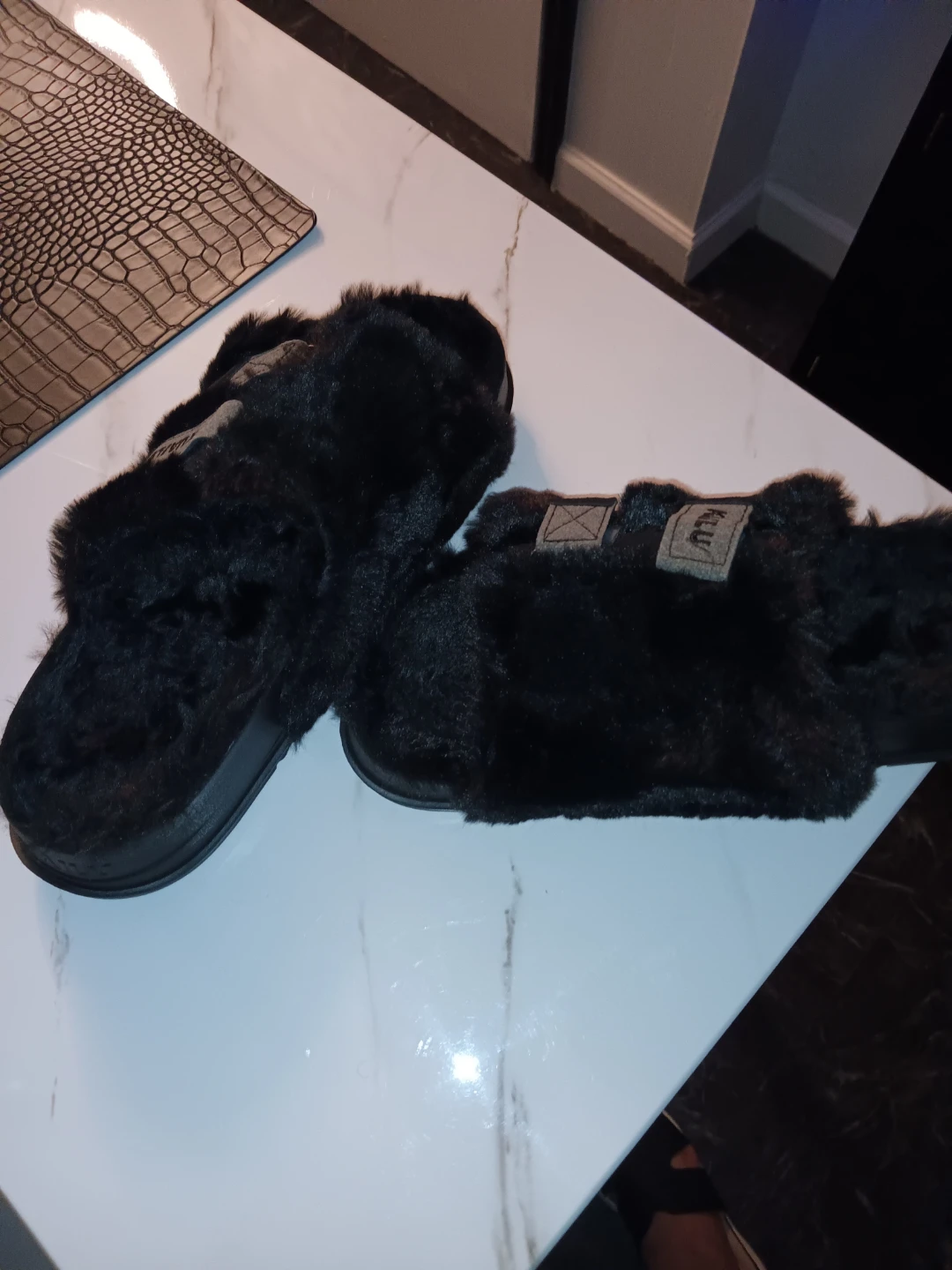 Black KUAIKU Faux Fur Slides - Size women's 11