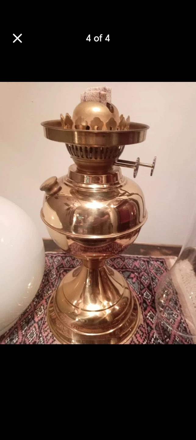 Vintage Oil Lamp with White Globe - photo 4