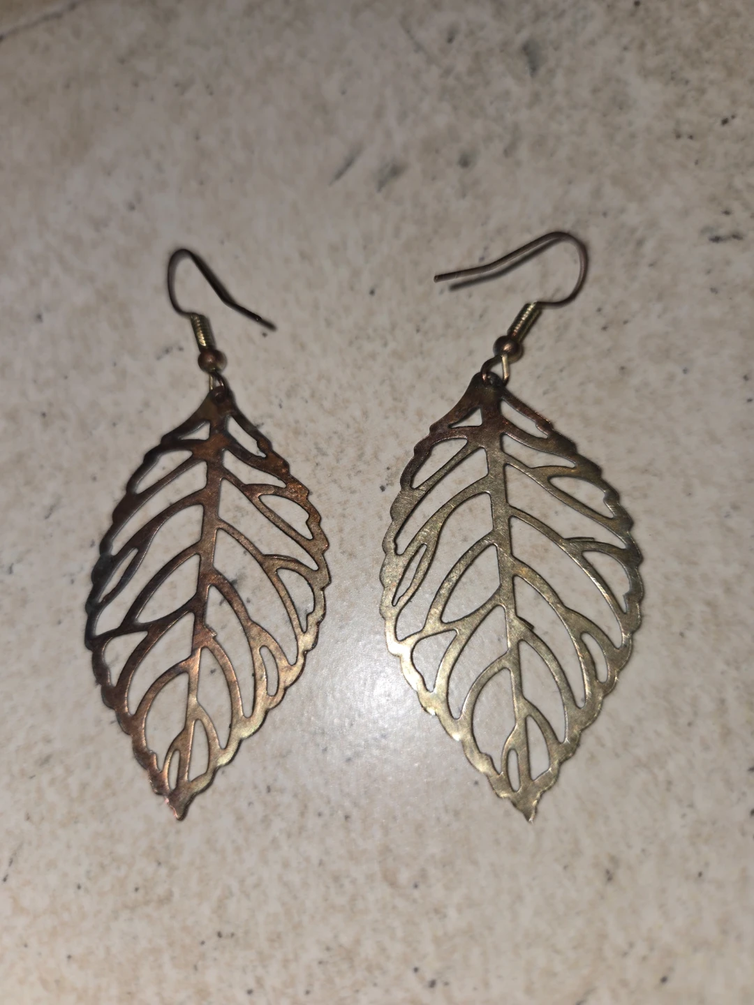 Leaf Design Dangle Earrings - photo 2