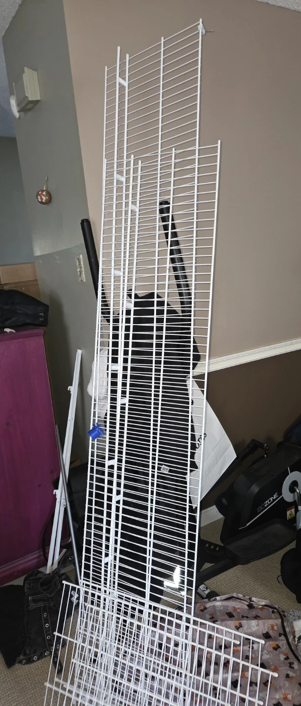 White wire shelving unit