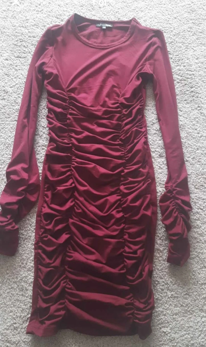 Fashion Nova Ruched Long Sleeve Dress - photo 4