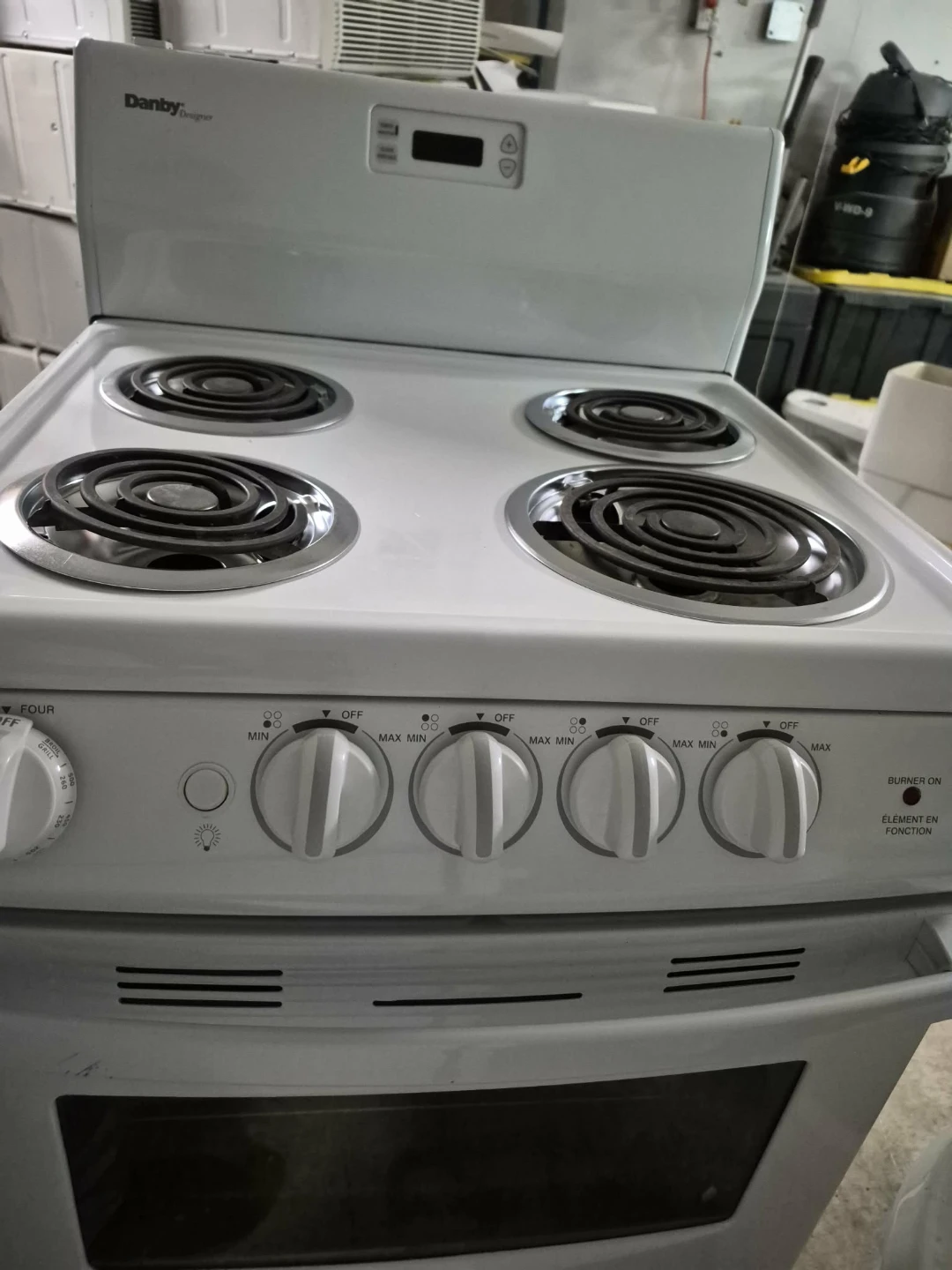 White Danby 4-Burner Electric Stove - photo 2