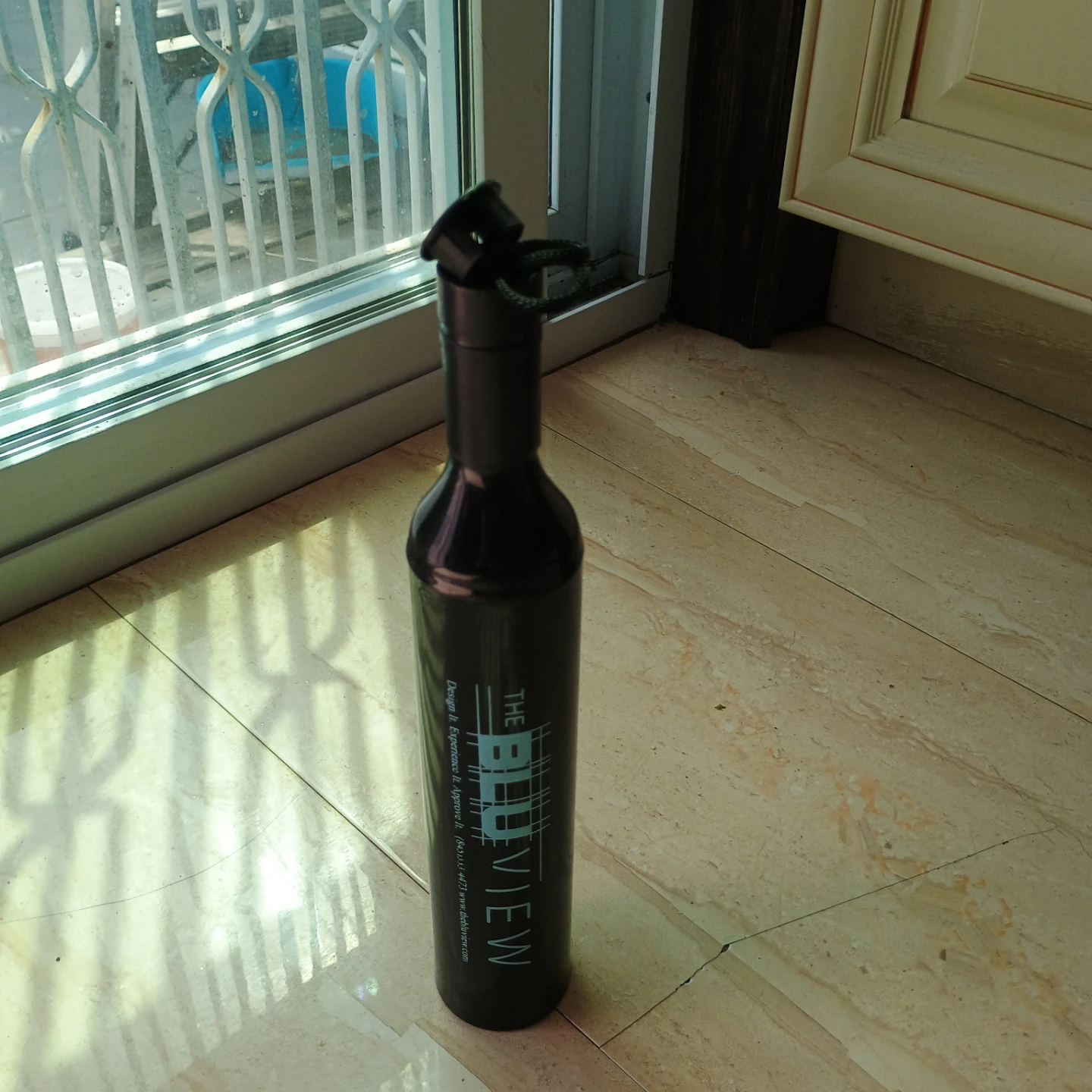 The Blu View Black Compact Umbrella with Case - photo 2