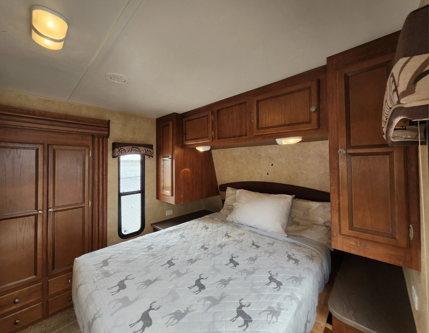 2012 Jayco Jayflight Travel Trailer, 15' Slideout - photo 4