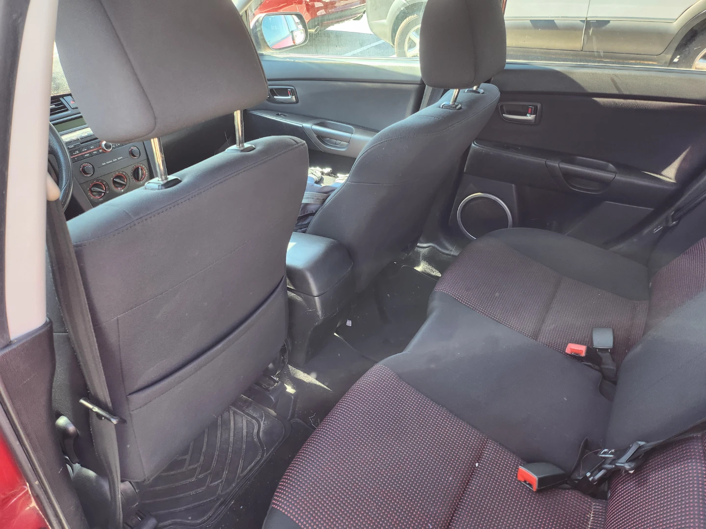 2006 Mazda 3 Sport Hatchback - photo 3
