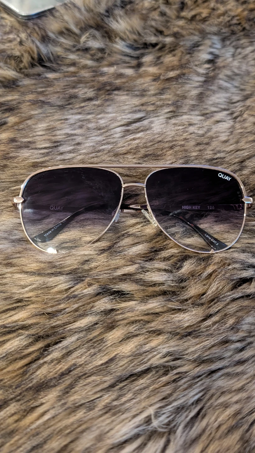 QUAY High Key Sunglasses
