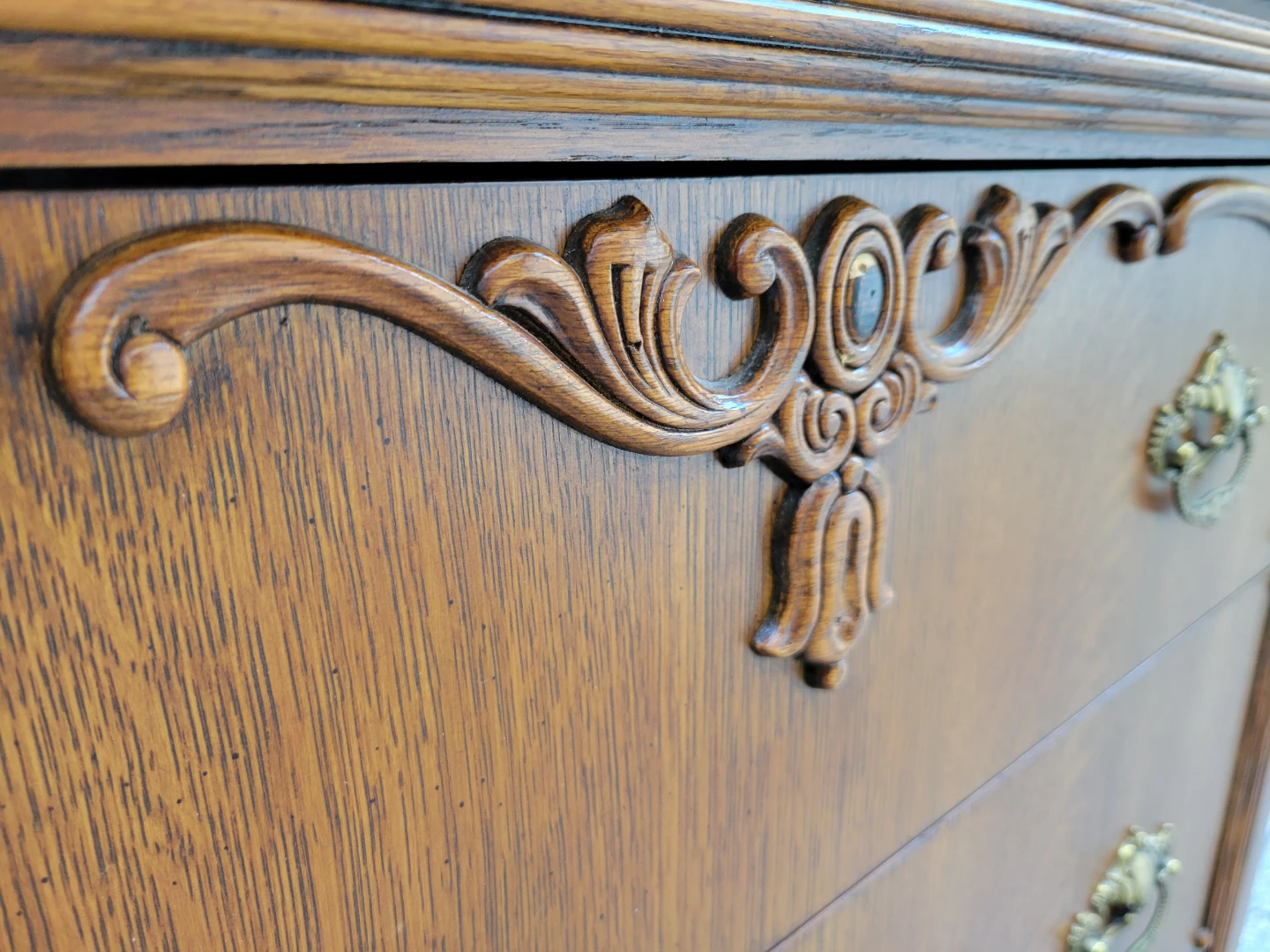 Vintage American Drew Solid Oak Tallboy Dresser. - photo 5