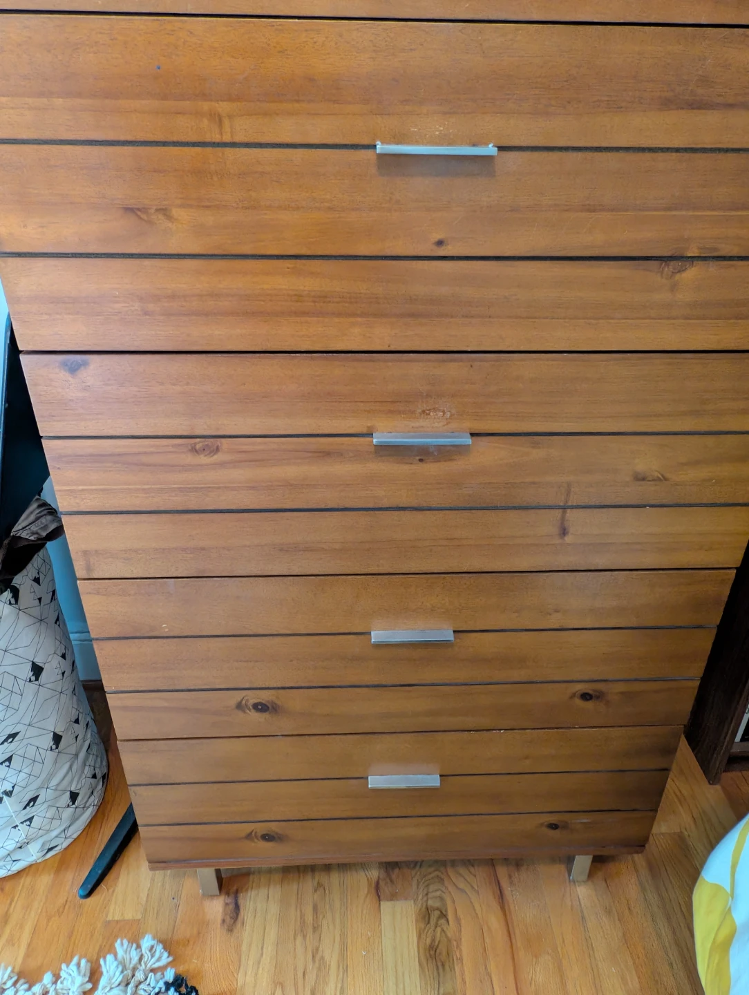 4-Drawer Dressers (Set of 2) - photo 3