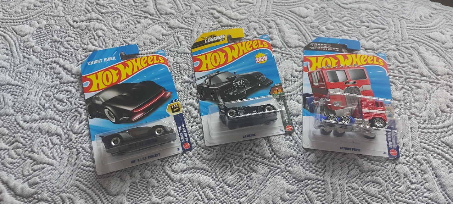 Hot Wheels Die-Cast Cars - Knight Rider, La Liebre, Optimus