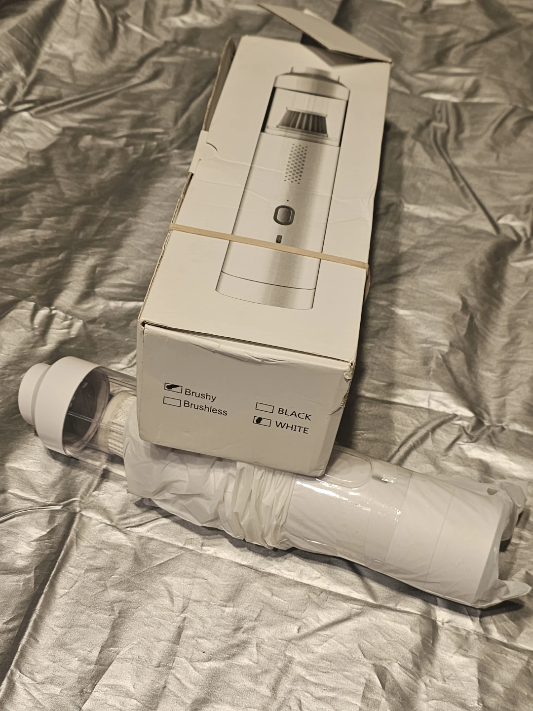 White Handheld Vacuum Cleaner - photo 2