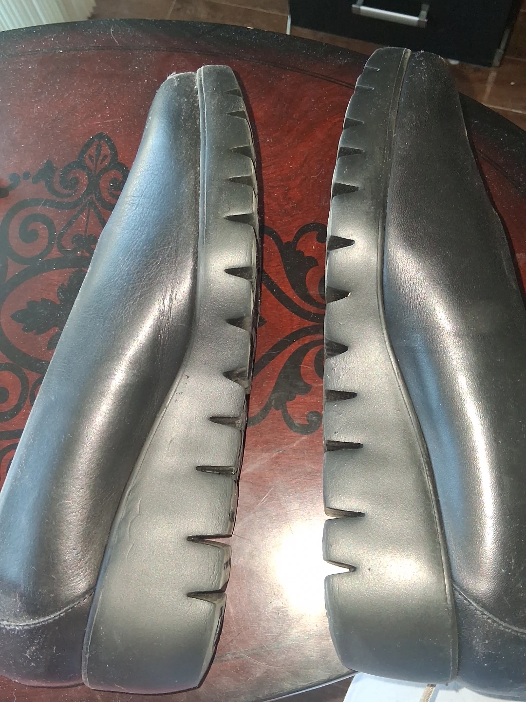 Wonders Black Leather Ballet Flats - photo 2