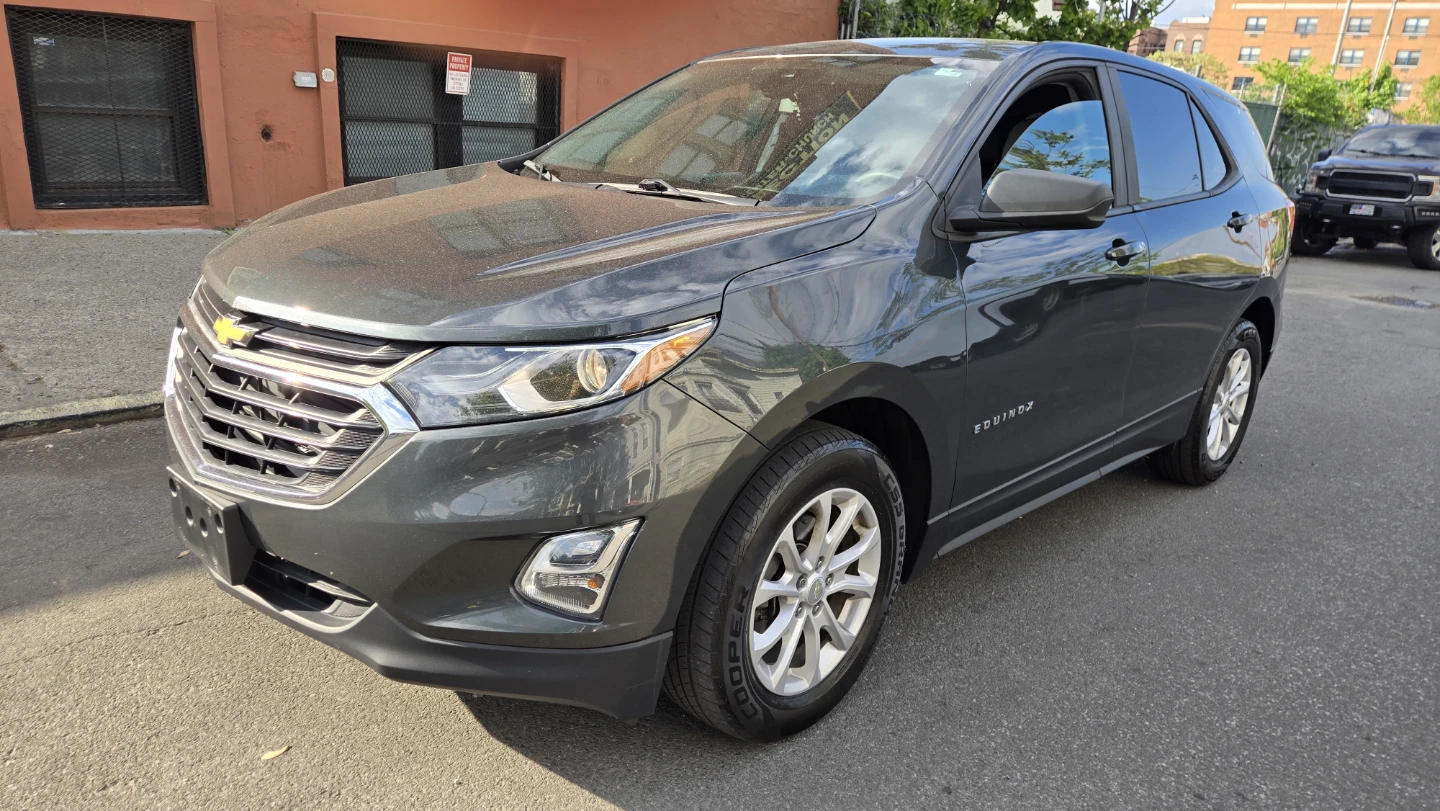 2020 Chevrolet Equinox LS 4D