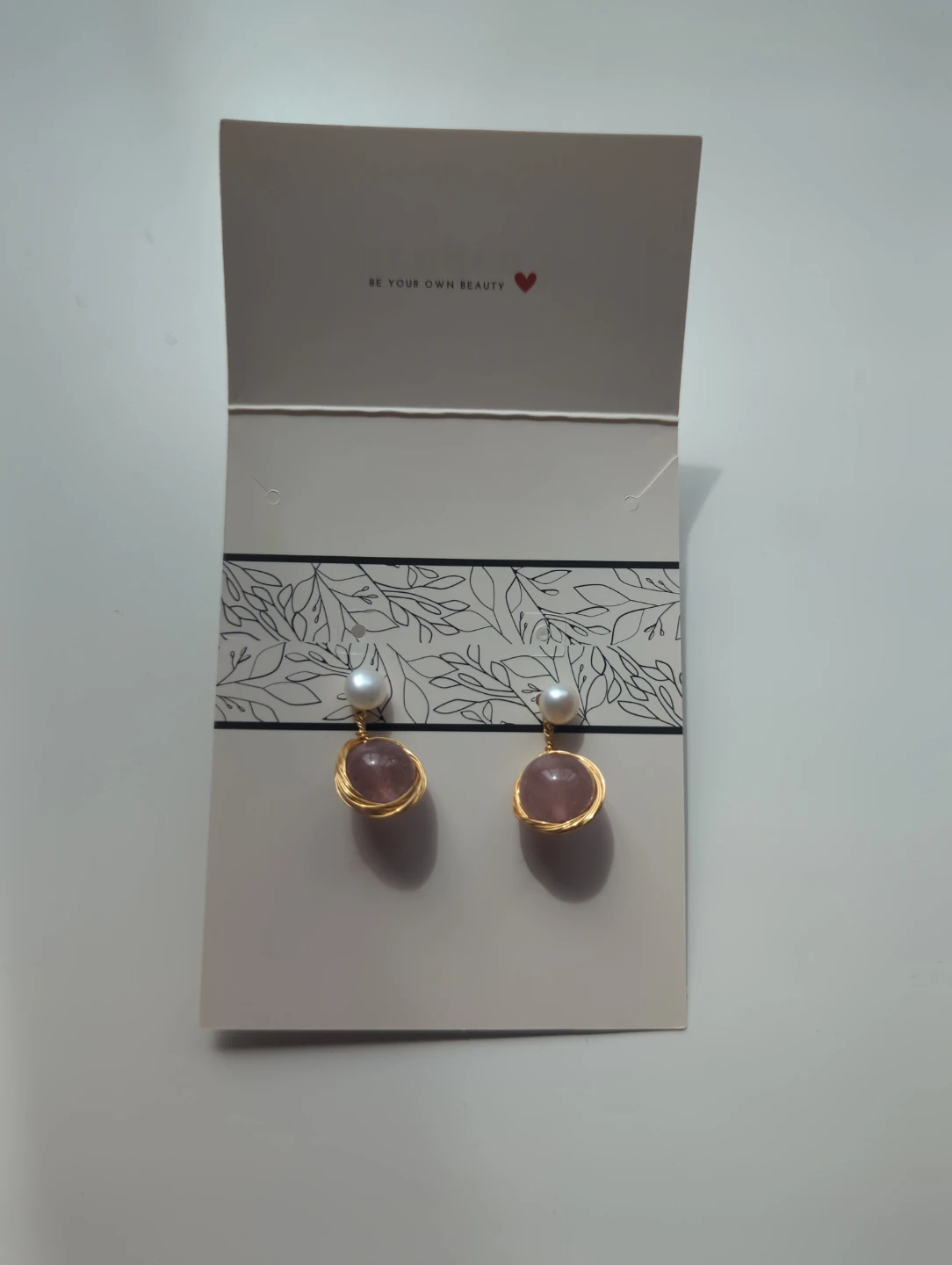 Pearl earrings, new/unworn