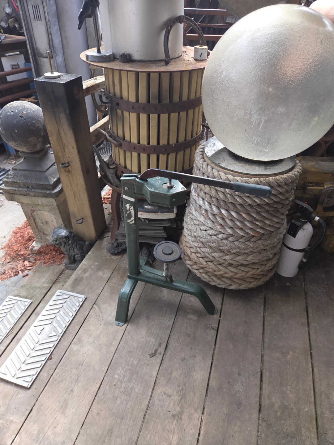 Cork press