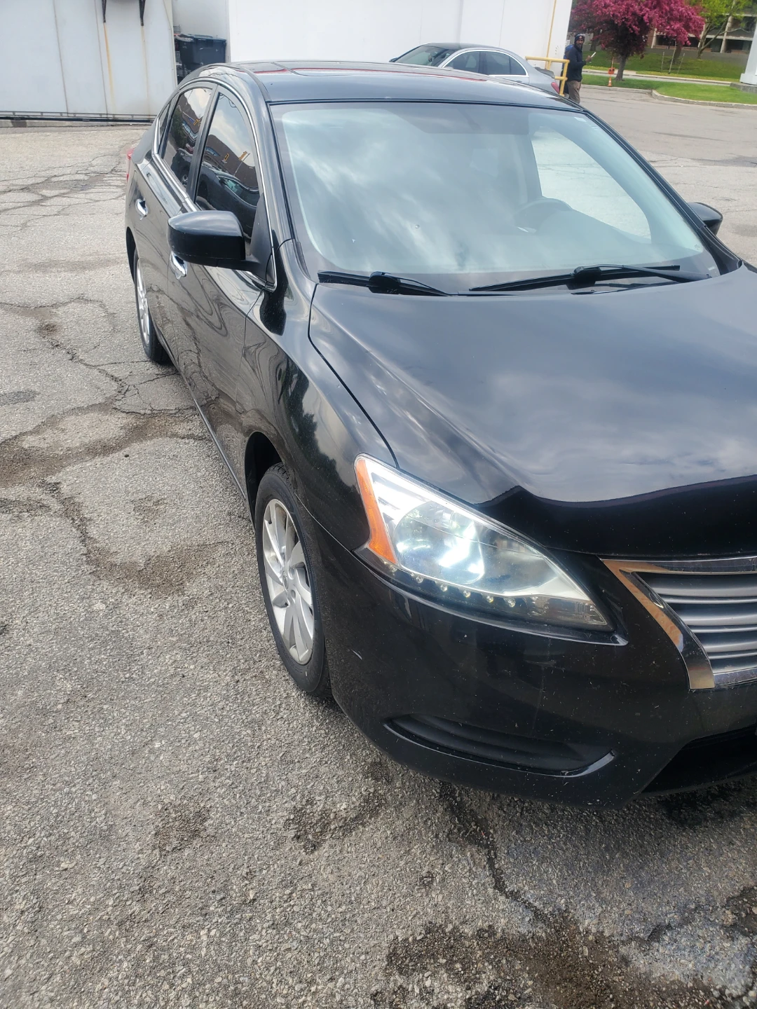 Black Nissan Sedan - photo 4