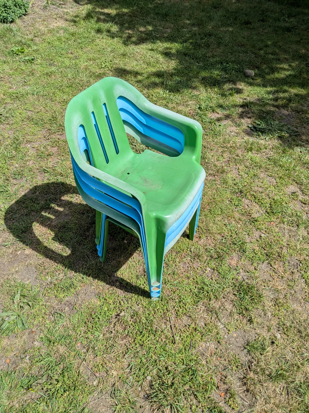 Stackable Plastic Chairs (Green & Blue)