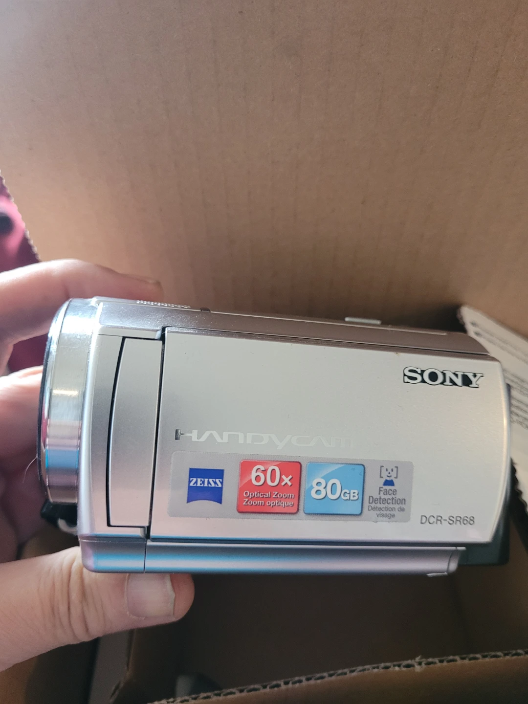 Sony Handycam DCR-SR68 Camcorder - photo 2
