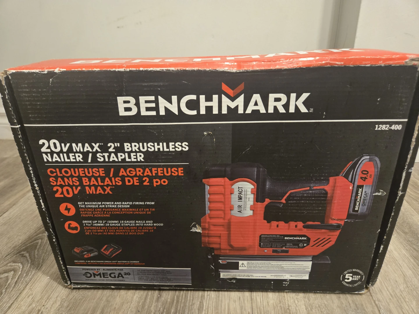 Benchmark 20V MAX Brushless Cordless Nailer/Stapler