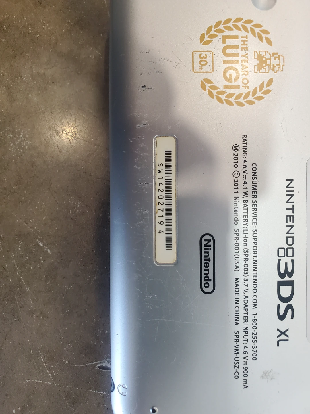 Nintendo 3DS XL "The Year of Luigi" Edition - photo 2
