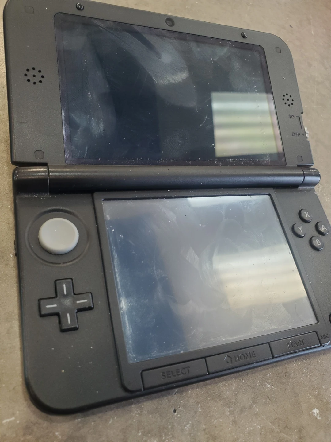 Nintendo 3DS XL "The Year of Luigi" Edition - photo 3