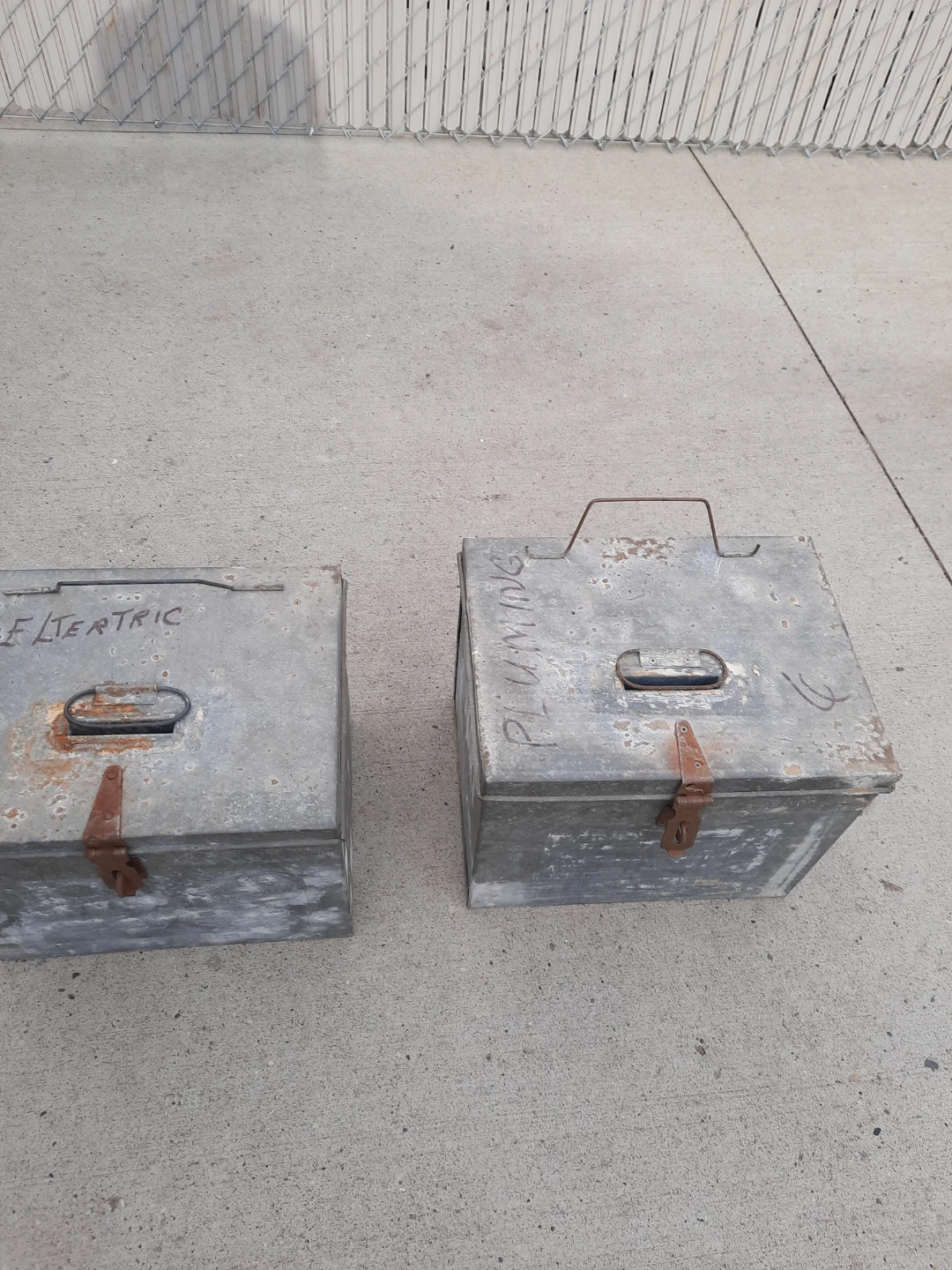 Set of 2 Vintage Metal Storage Boxes - photo 3