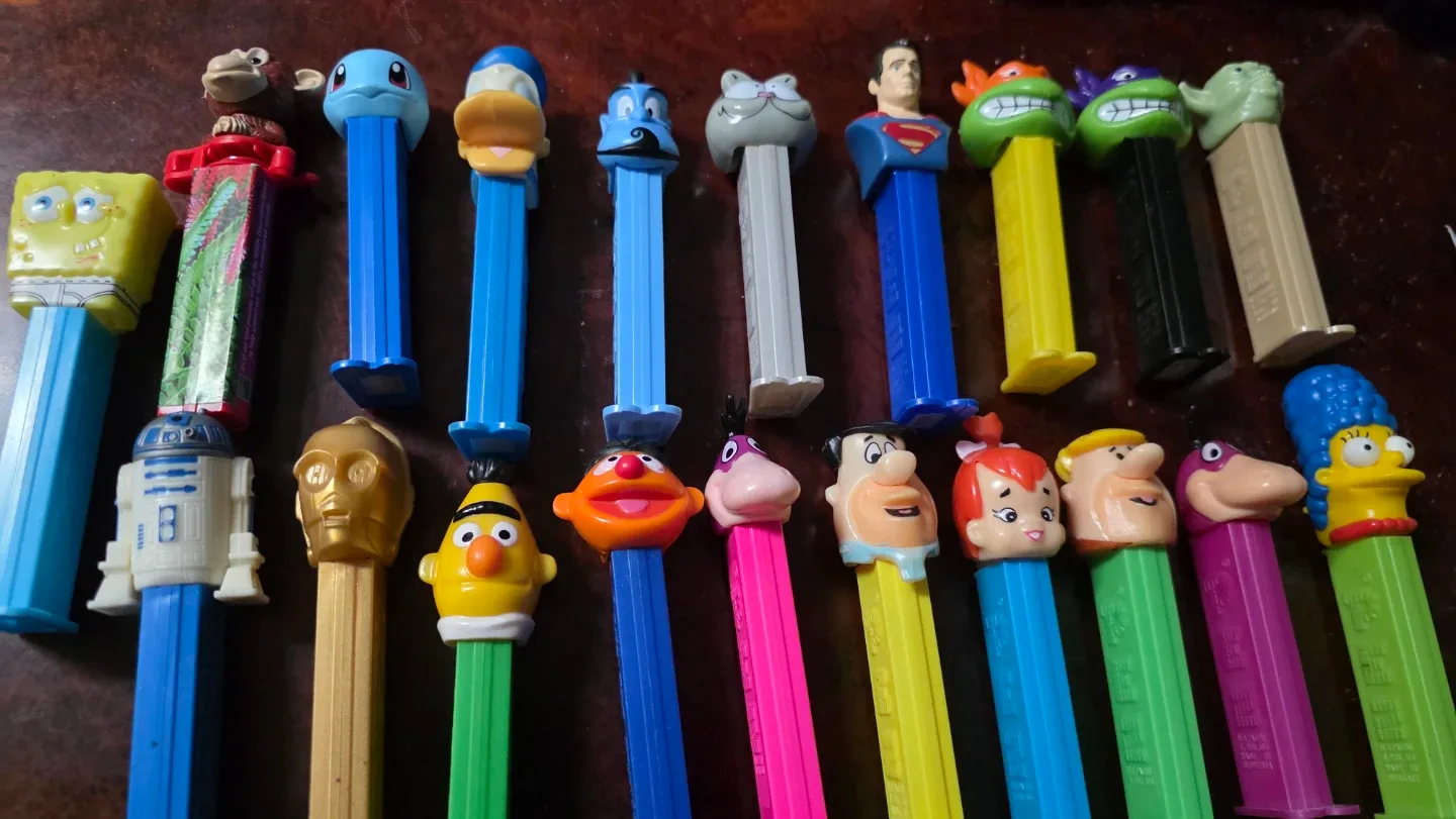 20  PEZ  Dispenser's . Check out the values for your self !