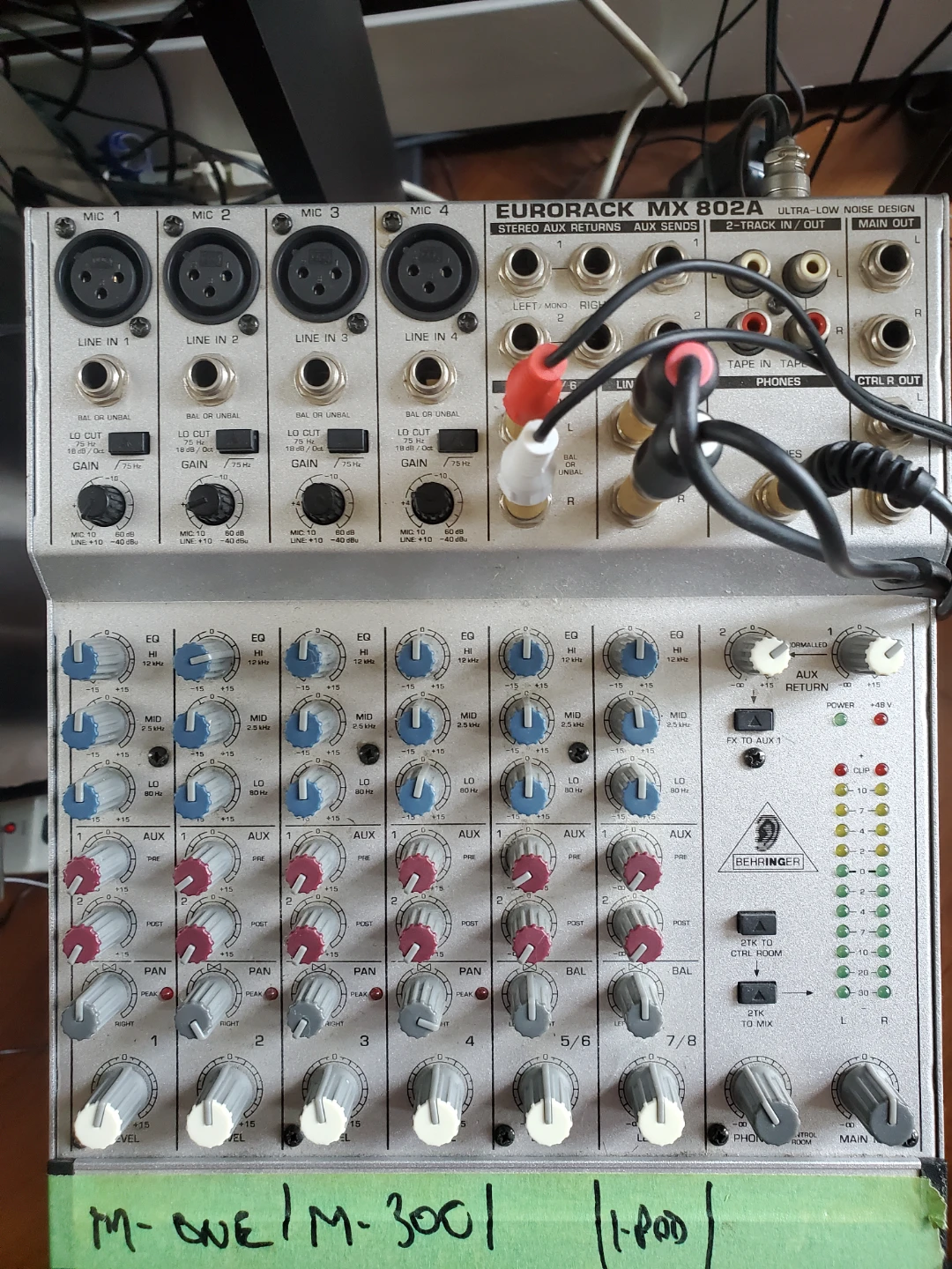 Behringer Eurorack MX802A Mixer