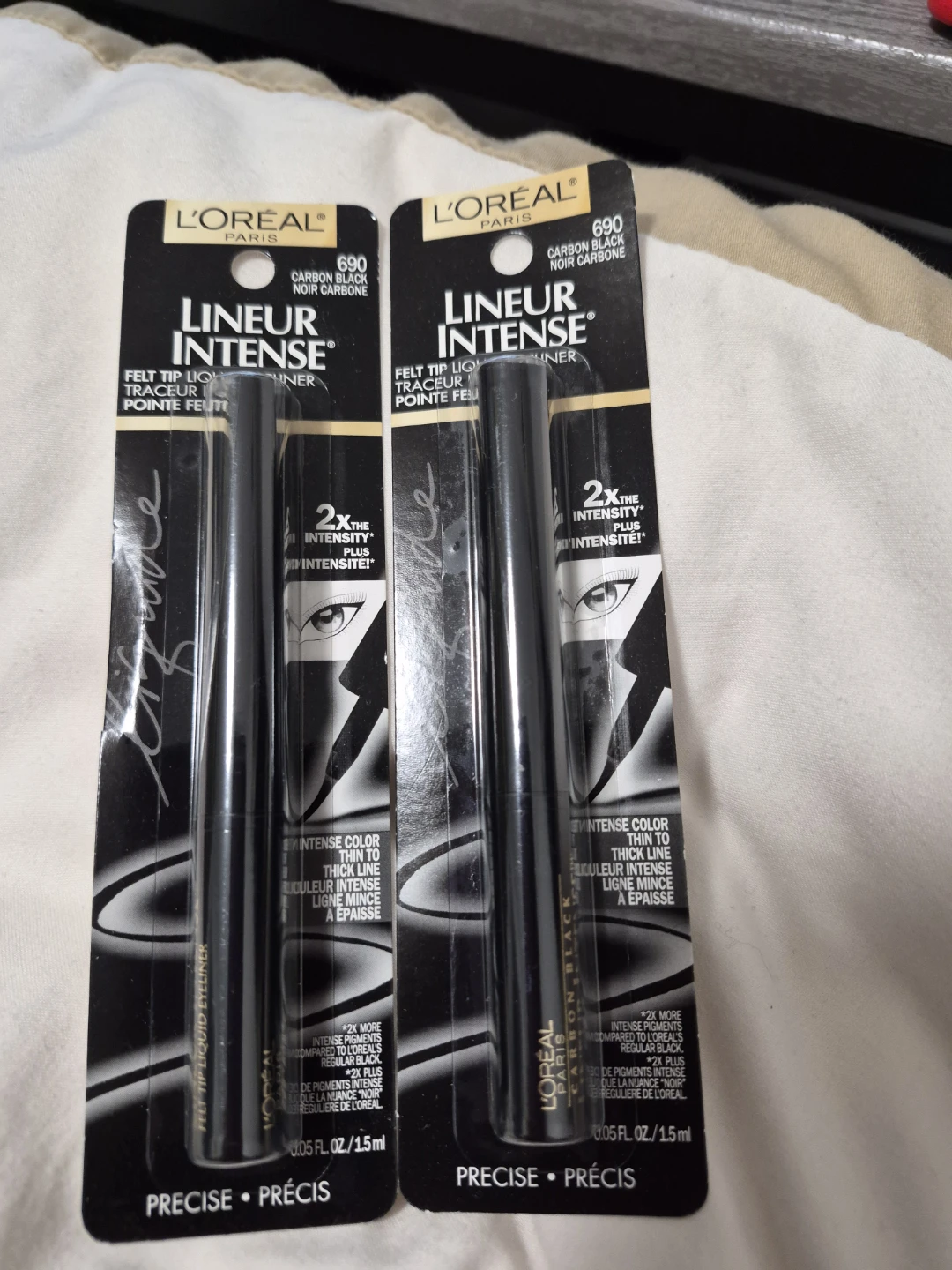 L'Oréal Lineur Intense Felt Tip Liquid Eyeliner - Carbon Black